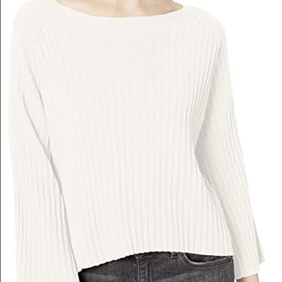BB Dakota Pleats Sweater NWT - Picture 1 of 2